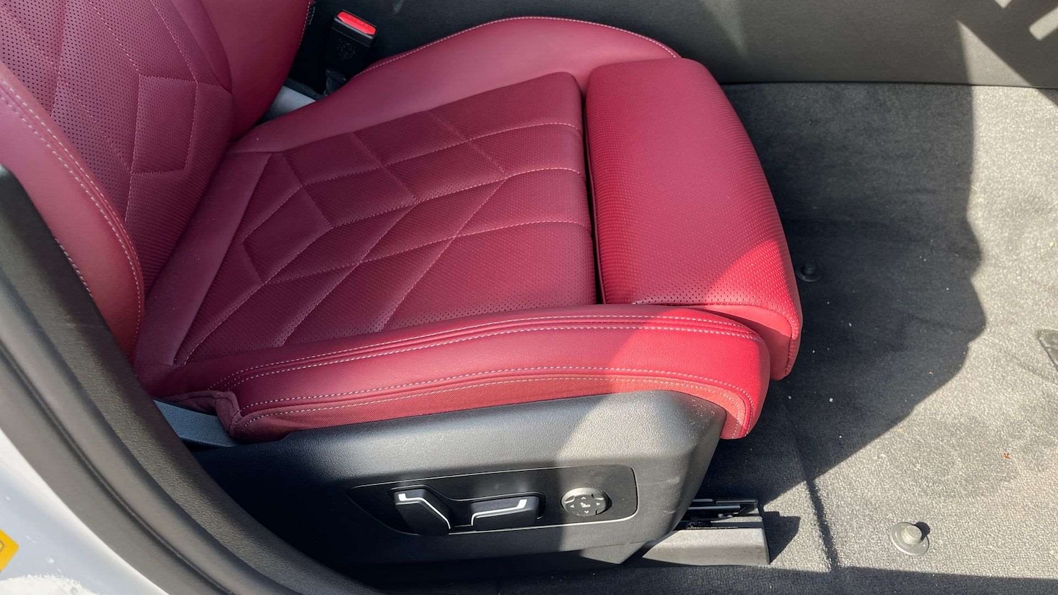 Used BMW 5 Series 2025 for sale - 76156310: Photo 28