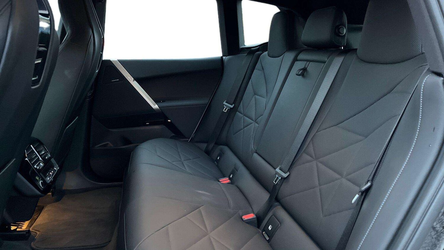 Used BMW iX 2023 for sale - 76902369: Photo 14