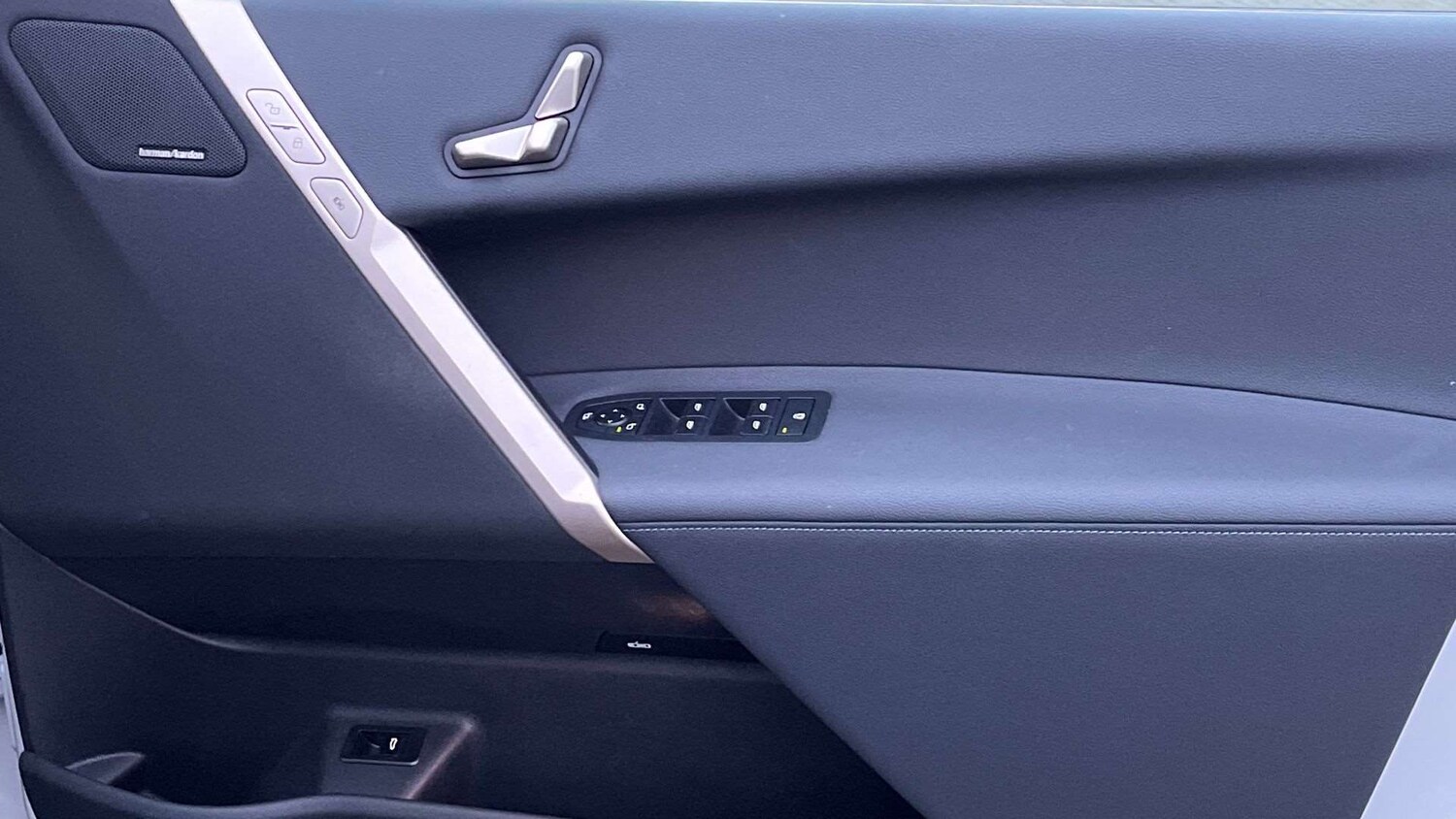 Used BMW iX 2023 for sale - 76902369: Photo 27