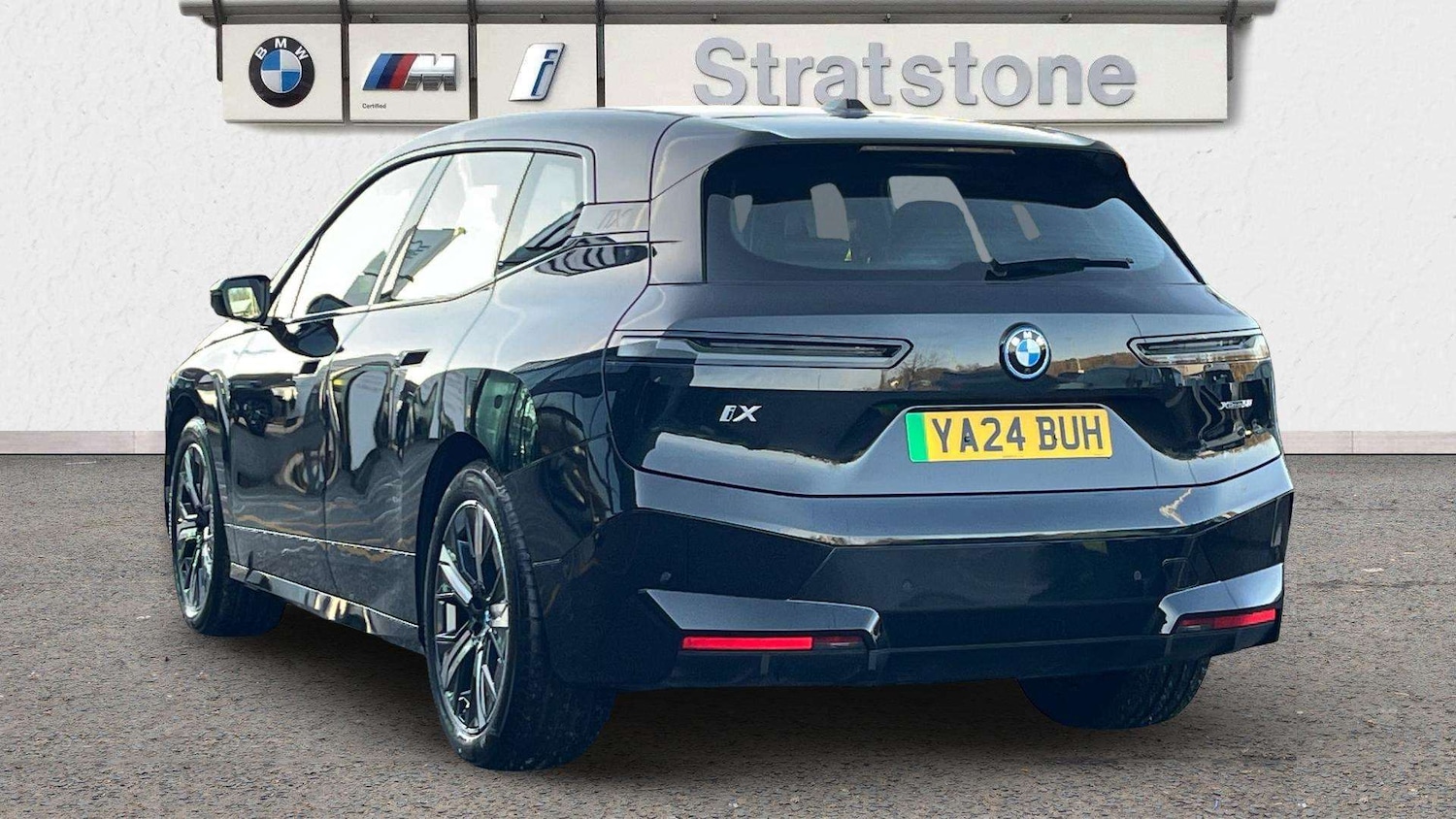 Used BMW iX 2024 for sale - 76889741: Photo 2