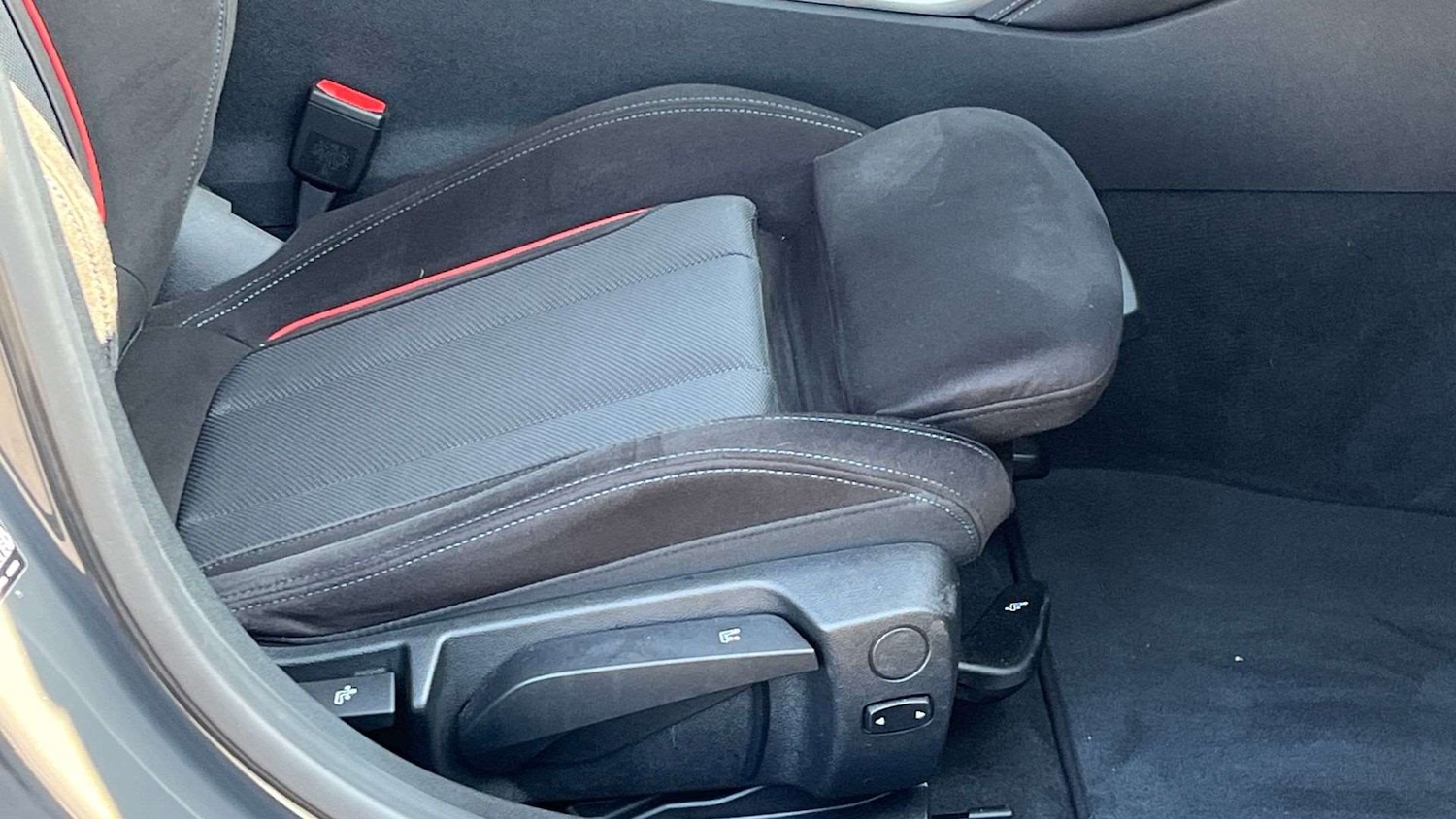 Used BMW 4 Series 2025 for sale - 76339657: Photo 27