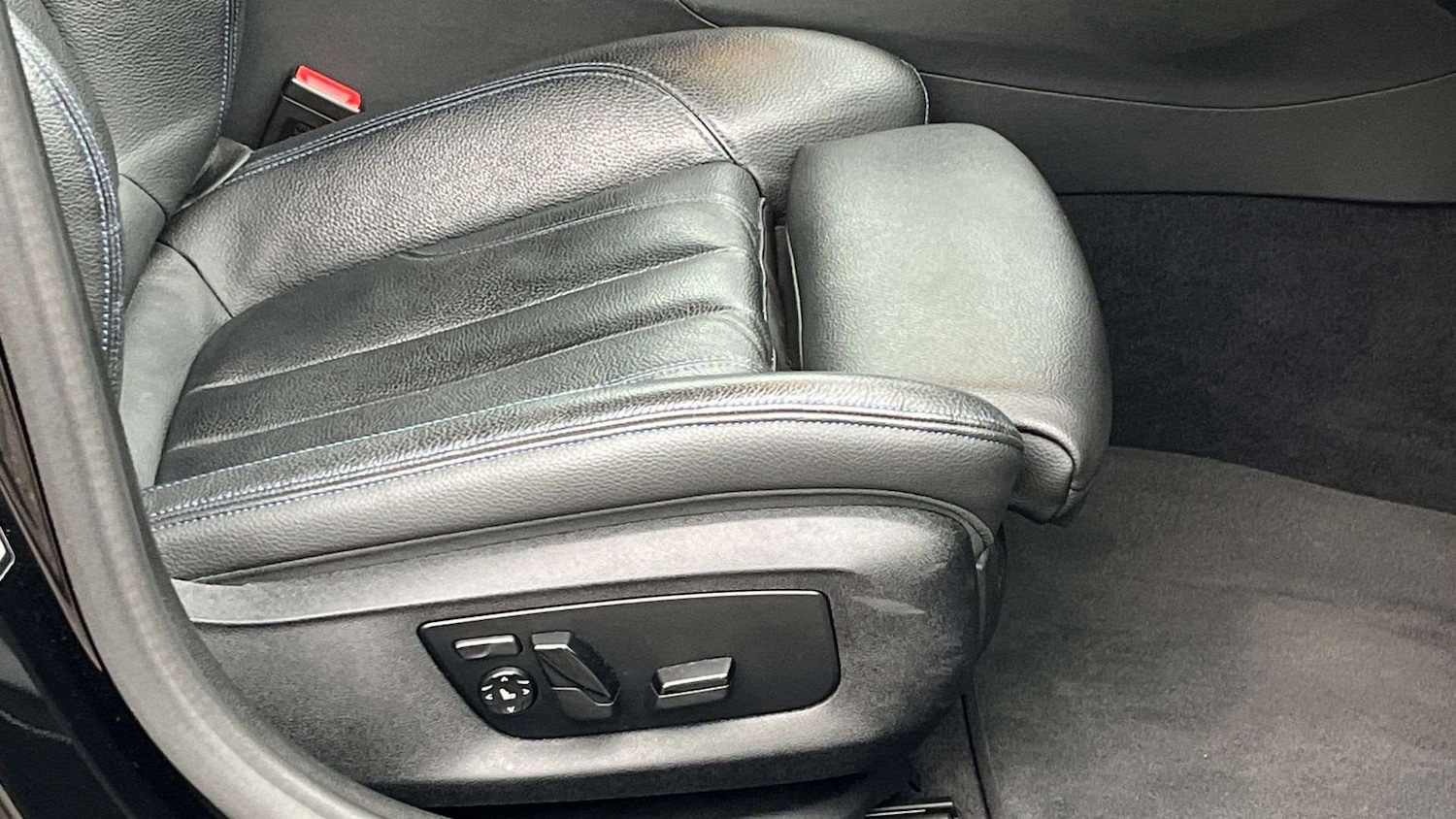 Used BMW 5 Series 2022 for sale - 76459979: Photo 28