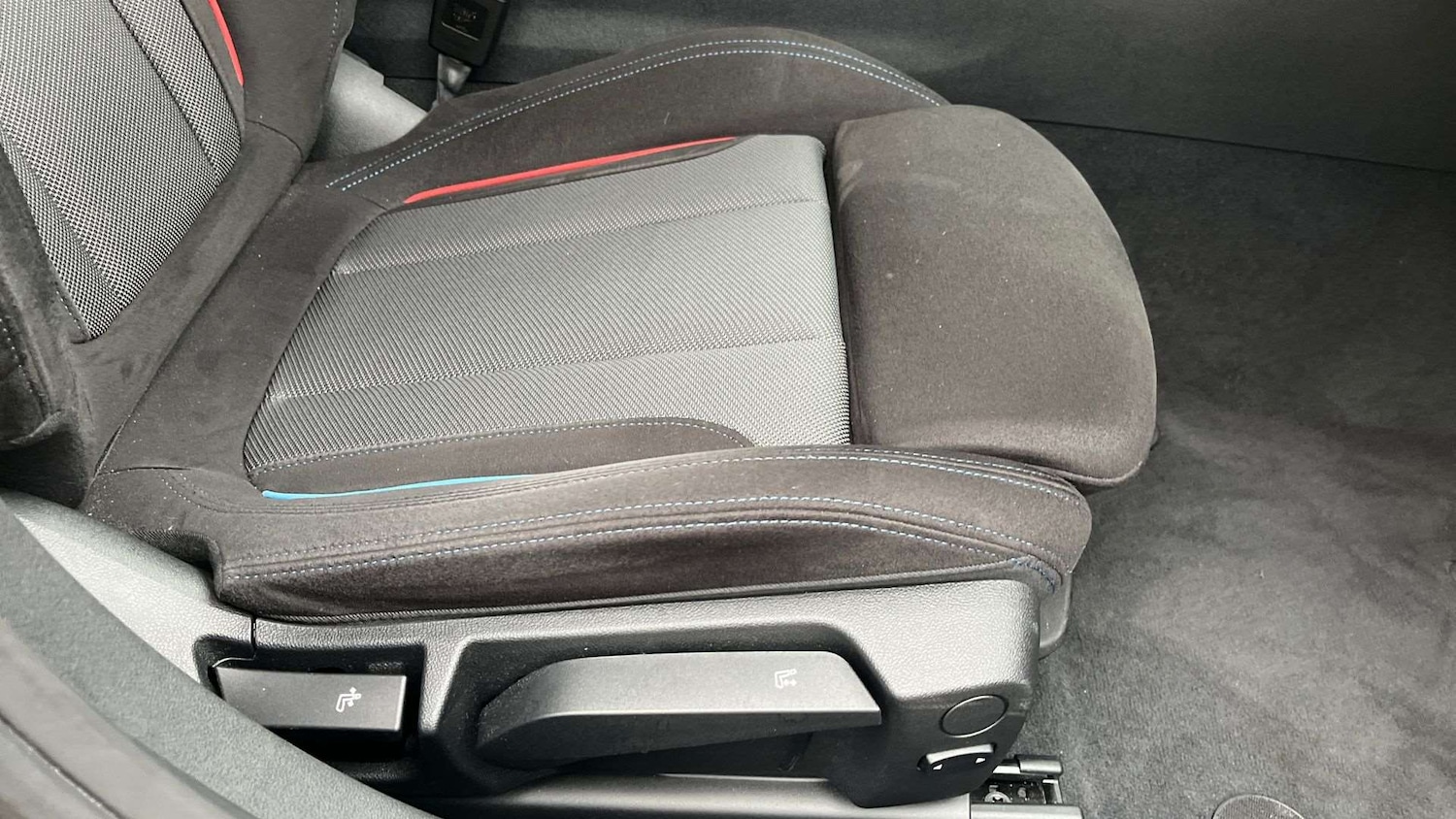 Used BMW 3 Series 2025 for sale - 76774366: Photo 28