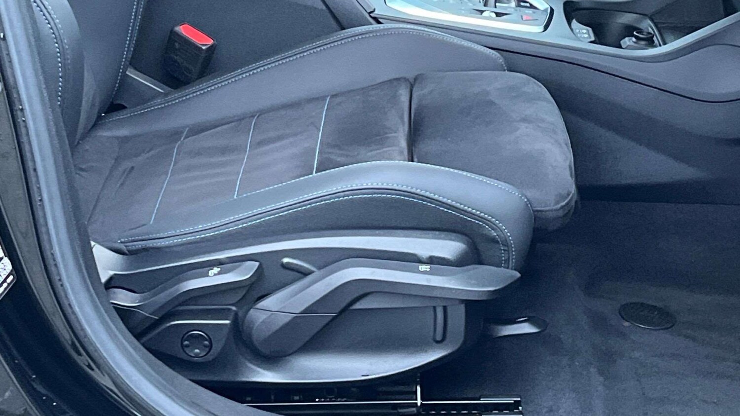 Used BMW 2 Series 2025 for sale - 76156298: Photo 28