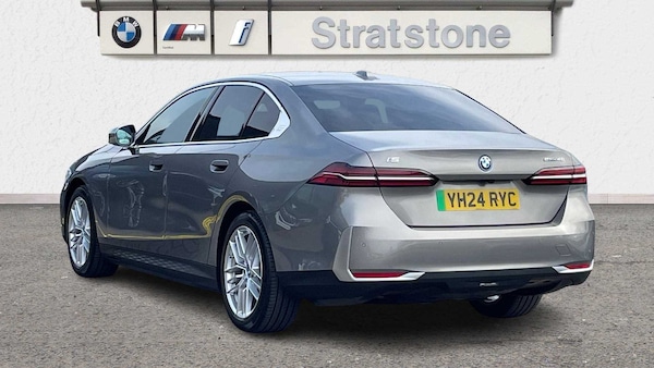 Used BMW i5 2024 for sale - 75535183: Photo 2