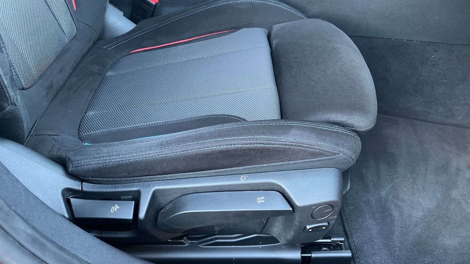 Used BMW 3 Series 2025 for sale - 76704968: Photo 28