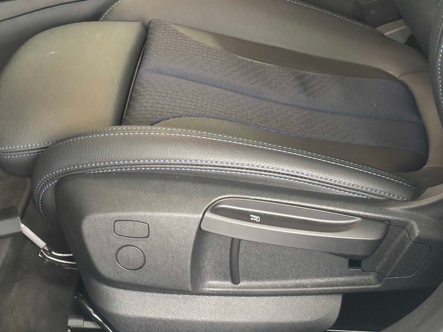 Used BMW 2 Series 2023 for sale - 77772075: Photo 28