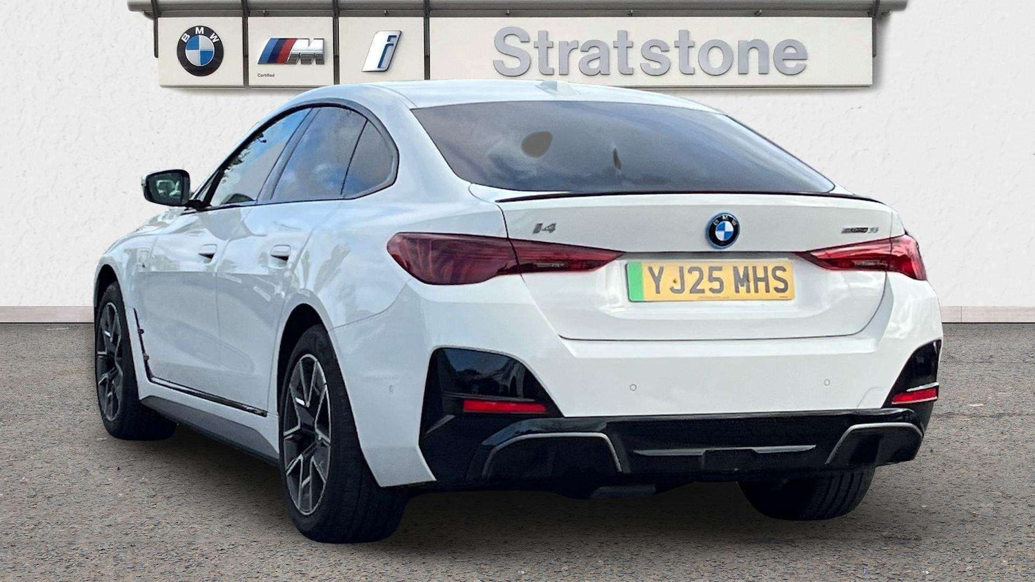 Used BMW i4 2025 for sale - 76156087: Photo 2