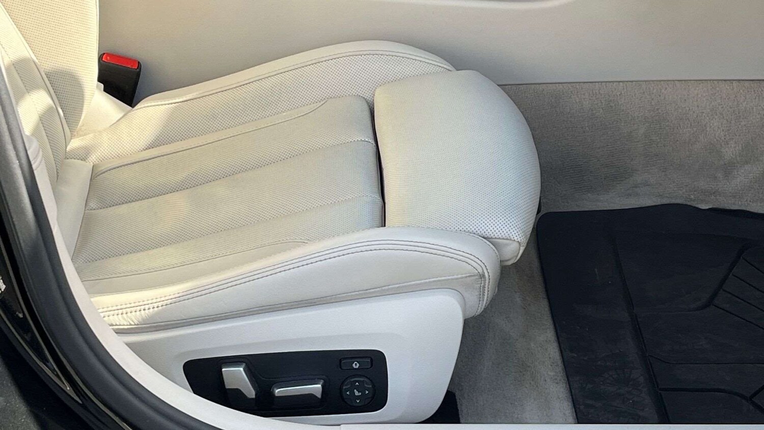 Used BMW 8 Series 2023 for sale - 78024120: Photo 27