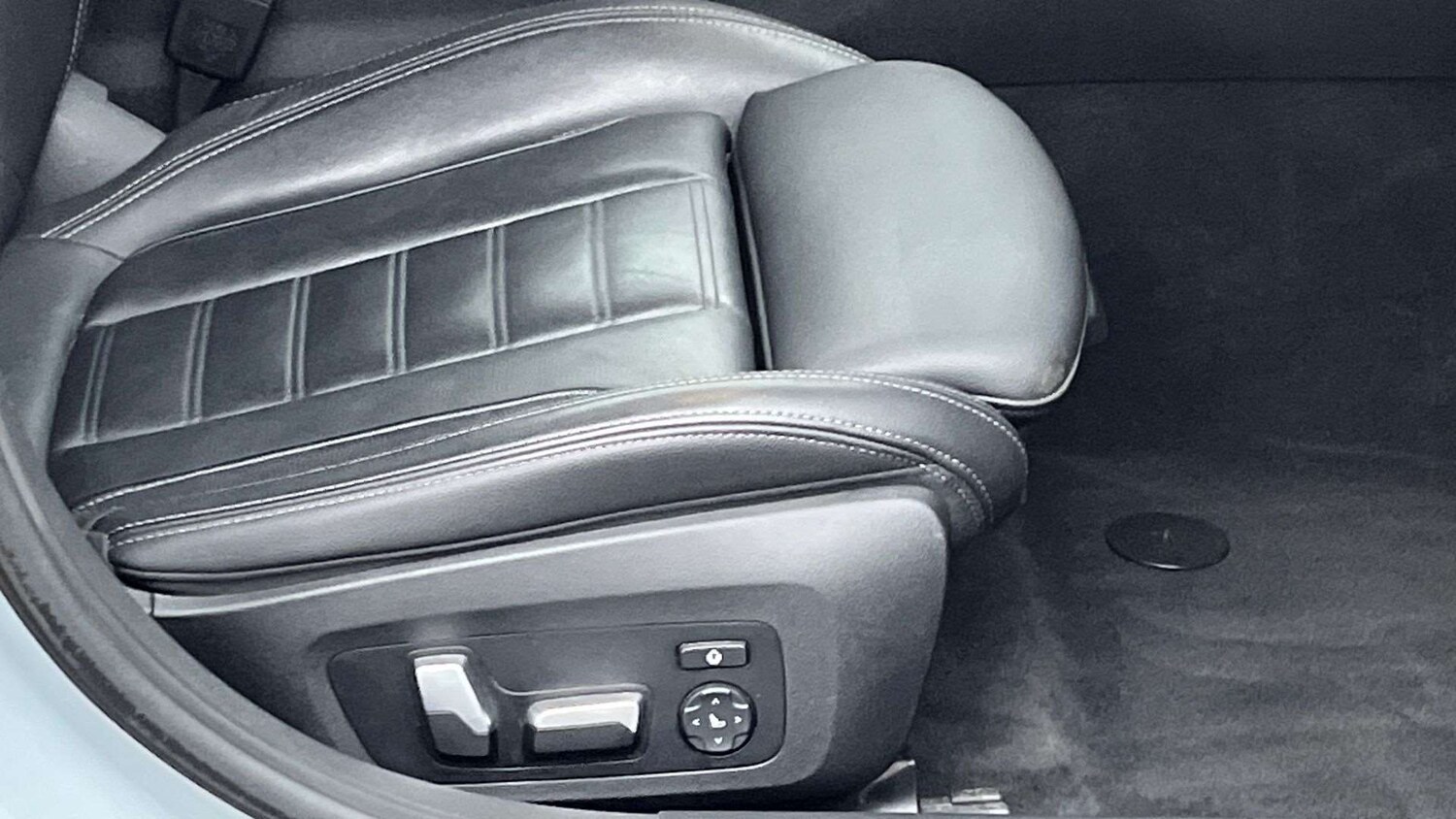 Used BMW i4 2022 for sale - 77500431: Photo 28