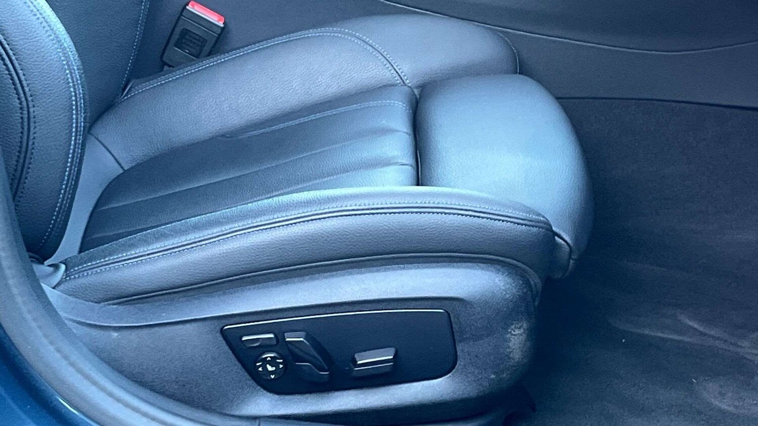 Used BMW 5 Series 2023 for sale - 77561052: Photo 28