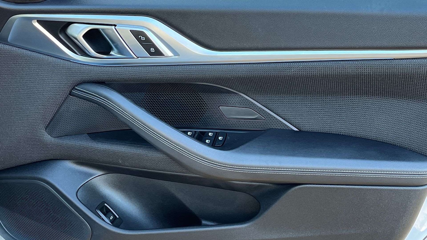 Used BMW i4 for sale - 77219752: Photo 27