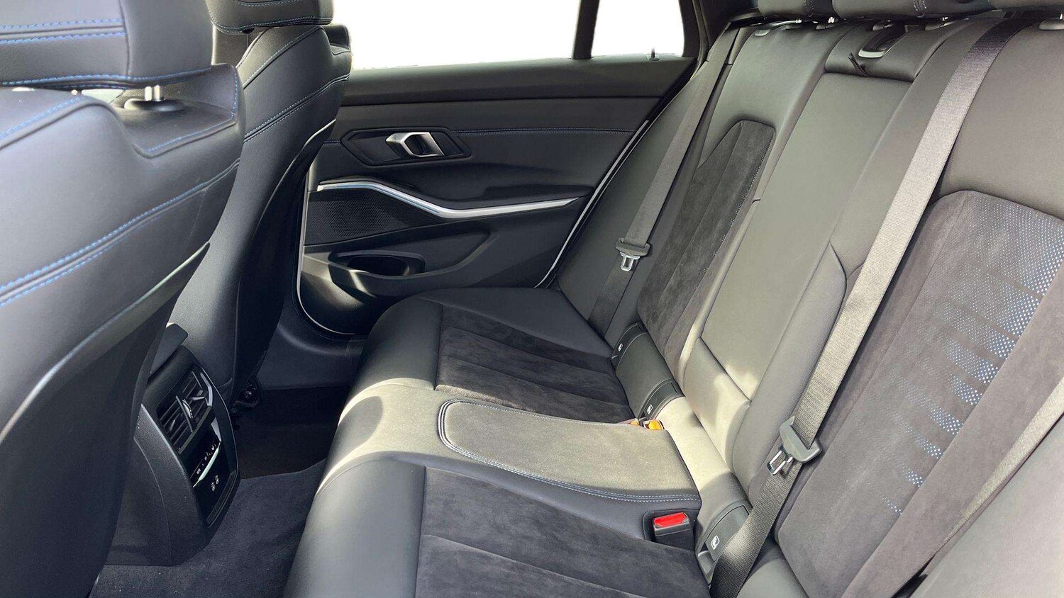 Used BMW 3 Series 2024 for sale - 77553036: Photo 14