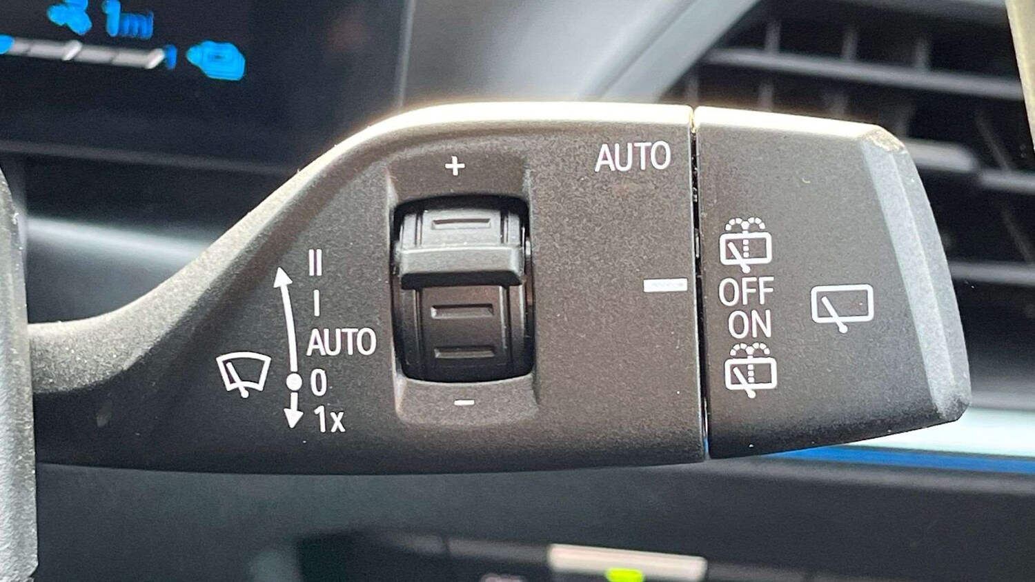 Used BMW 3 Series 2024 for sale - 77553036: Photo 30