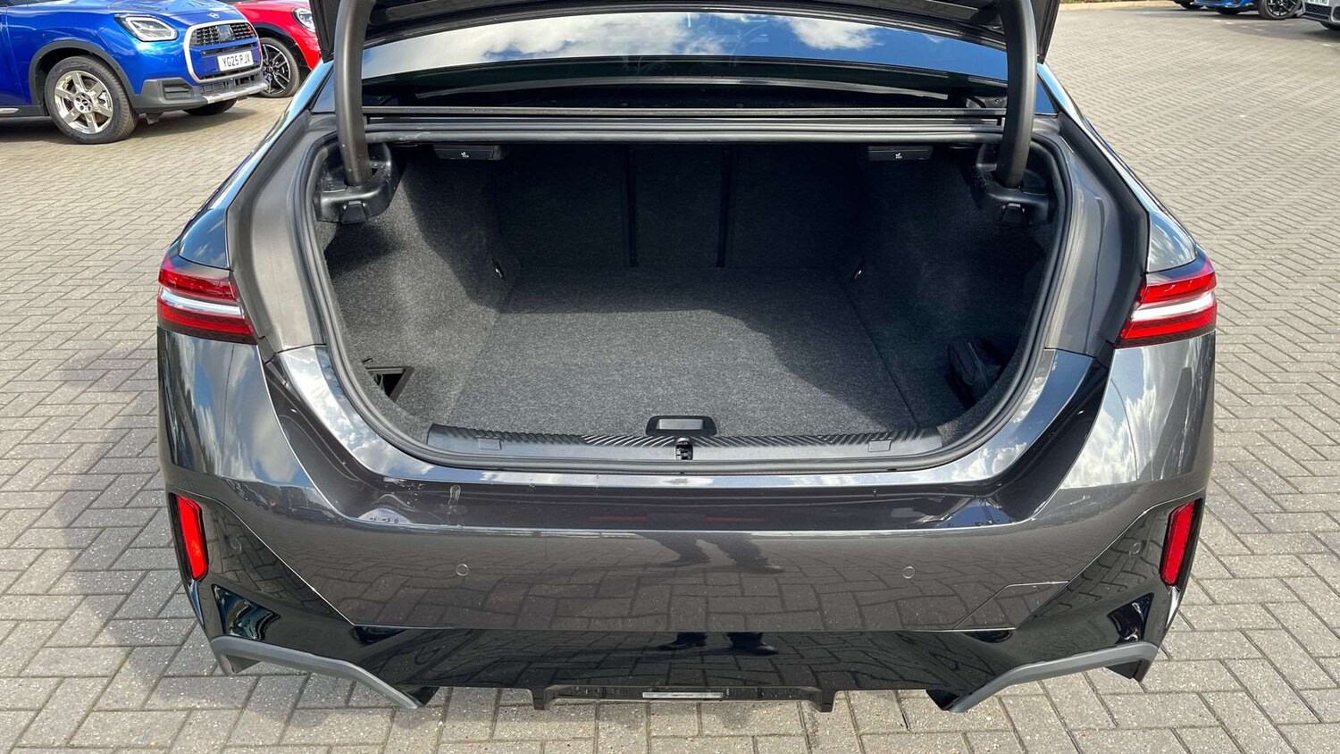 Used BMW i5 2025 for sale - 76015894: Photo 15