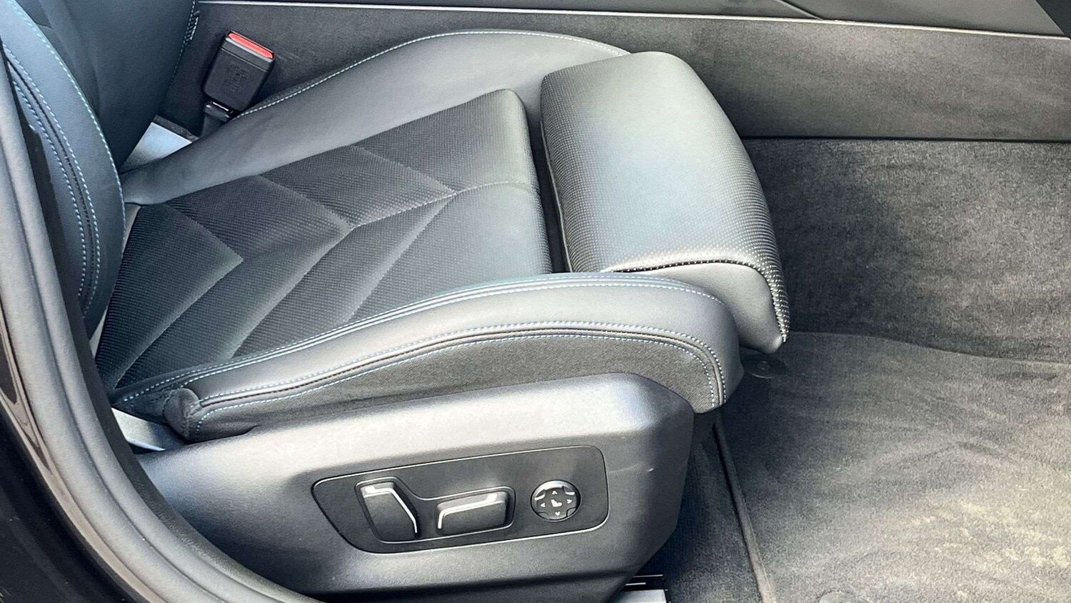 Used BMW i5 2025 for sale - 76015894: Photo 28