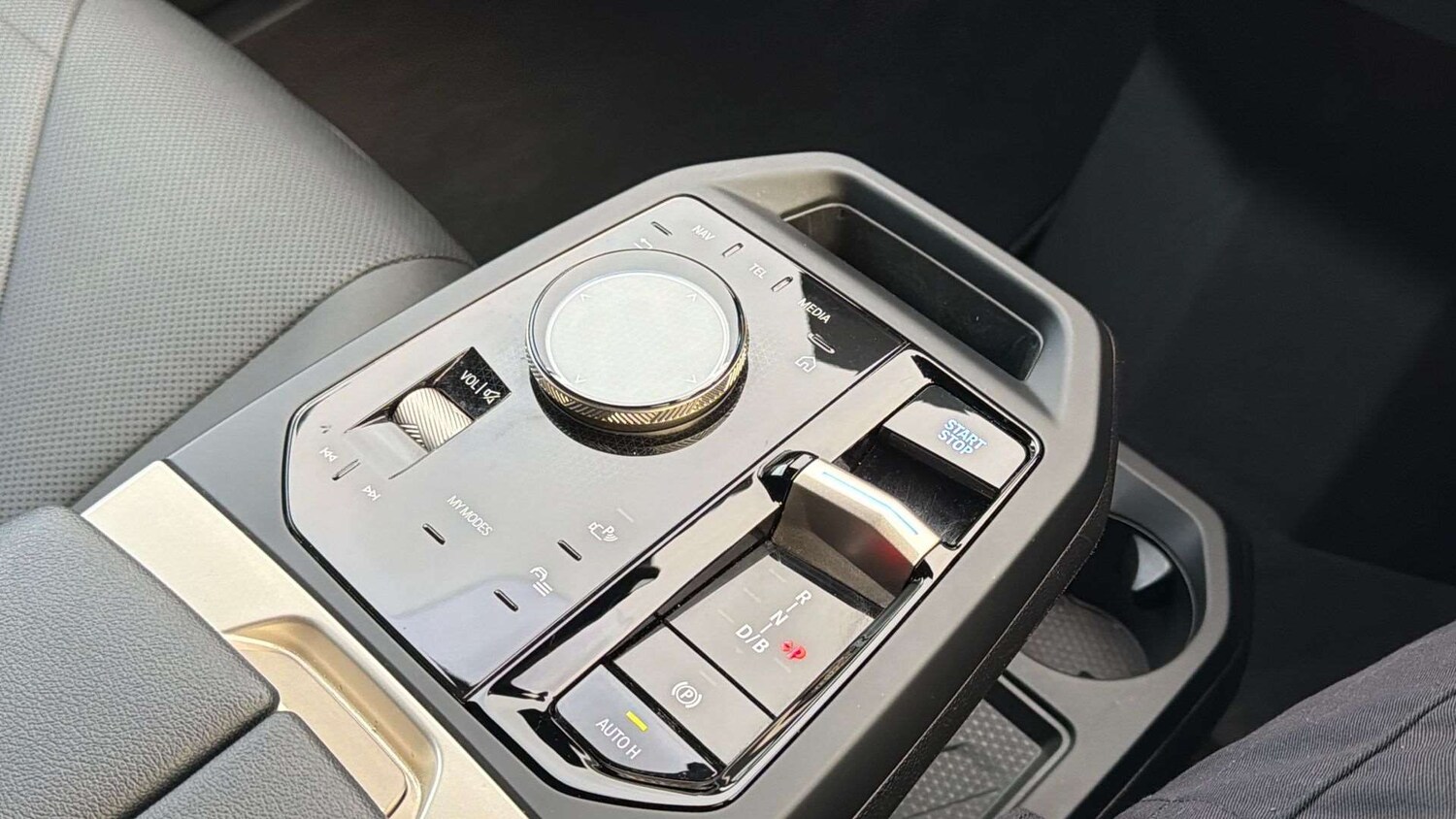 Used BMW iX 2024 for sale - 76746129: Photo 12