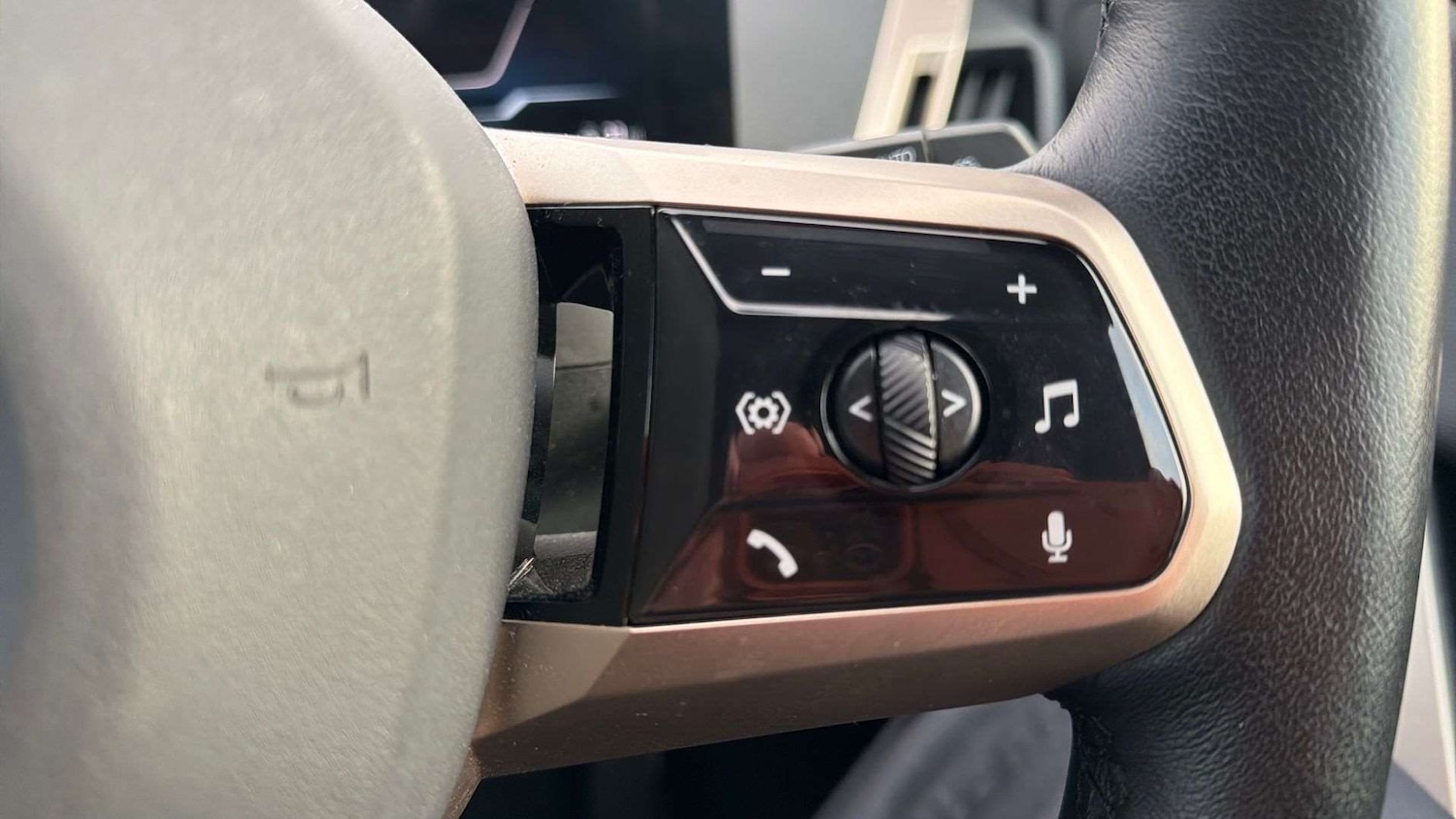 Used BMW iX 2024 for sale - 76746129: Photo 23