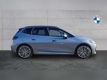 Used BMW 2 Series 2023 for sale - 77698997: Photo