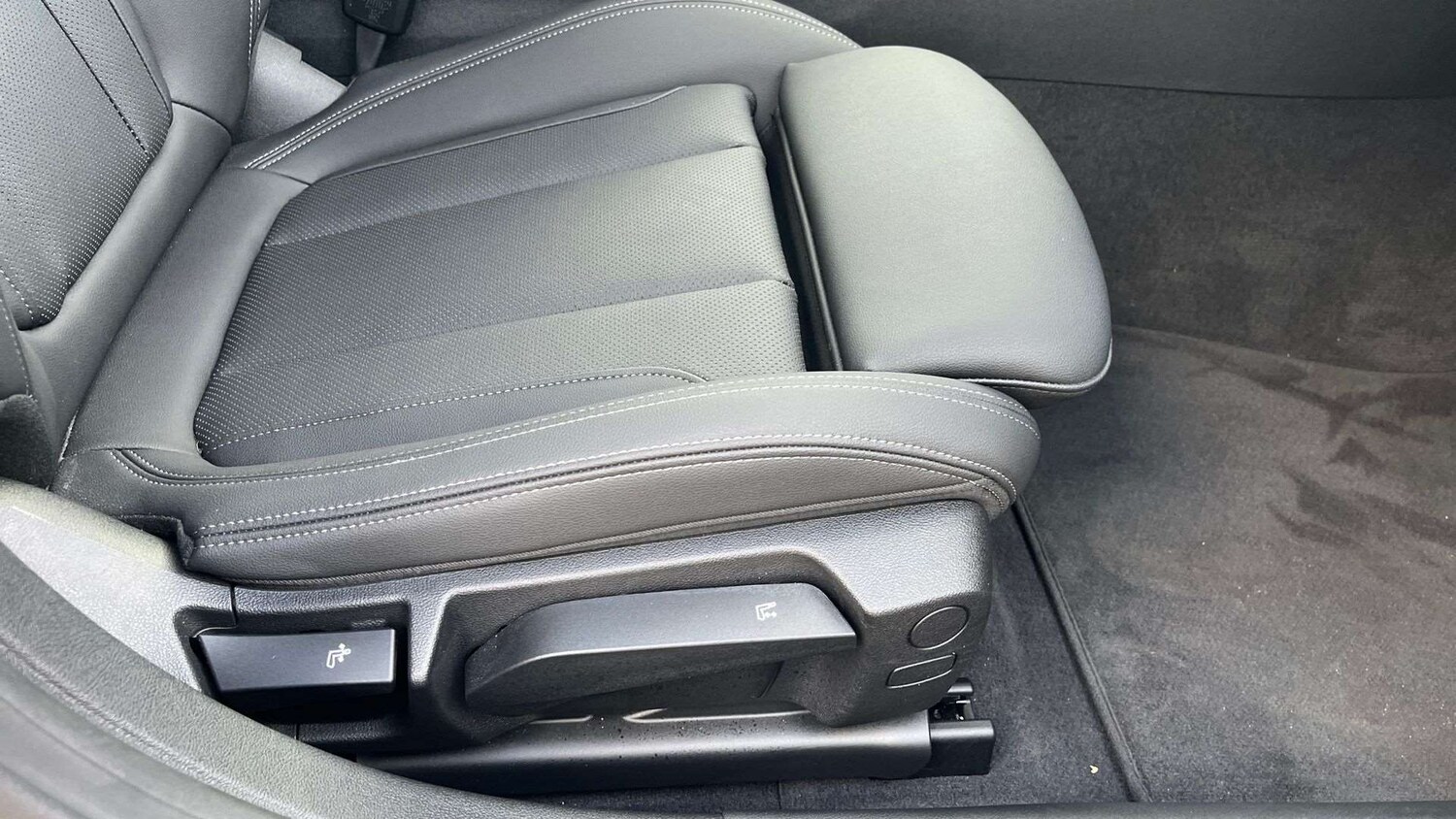 Used BMW i4 2025 for sale - 76015928: Photo 28