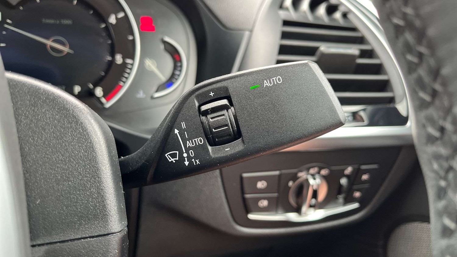 Used BMW X4 2019 for sale - 76668986: Photo 30