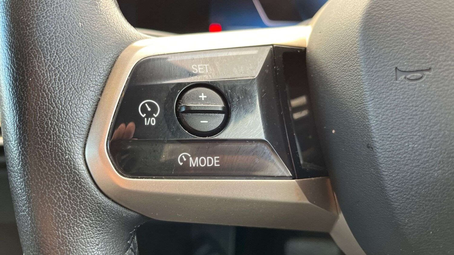 Used BMW iX 2022 for sale - 75930991: Photo 22