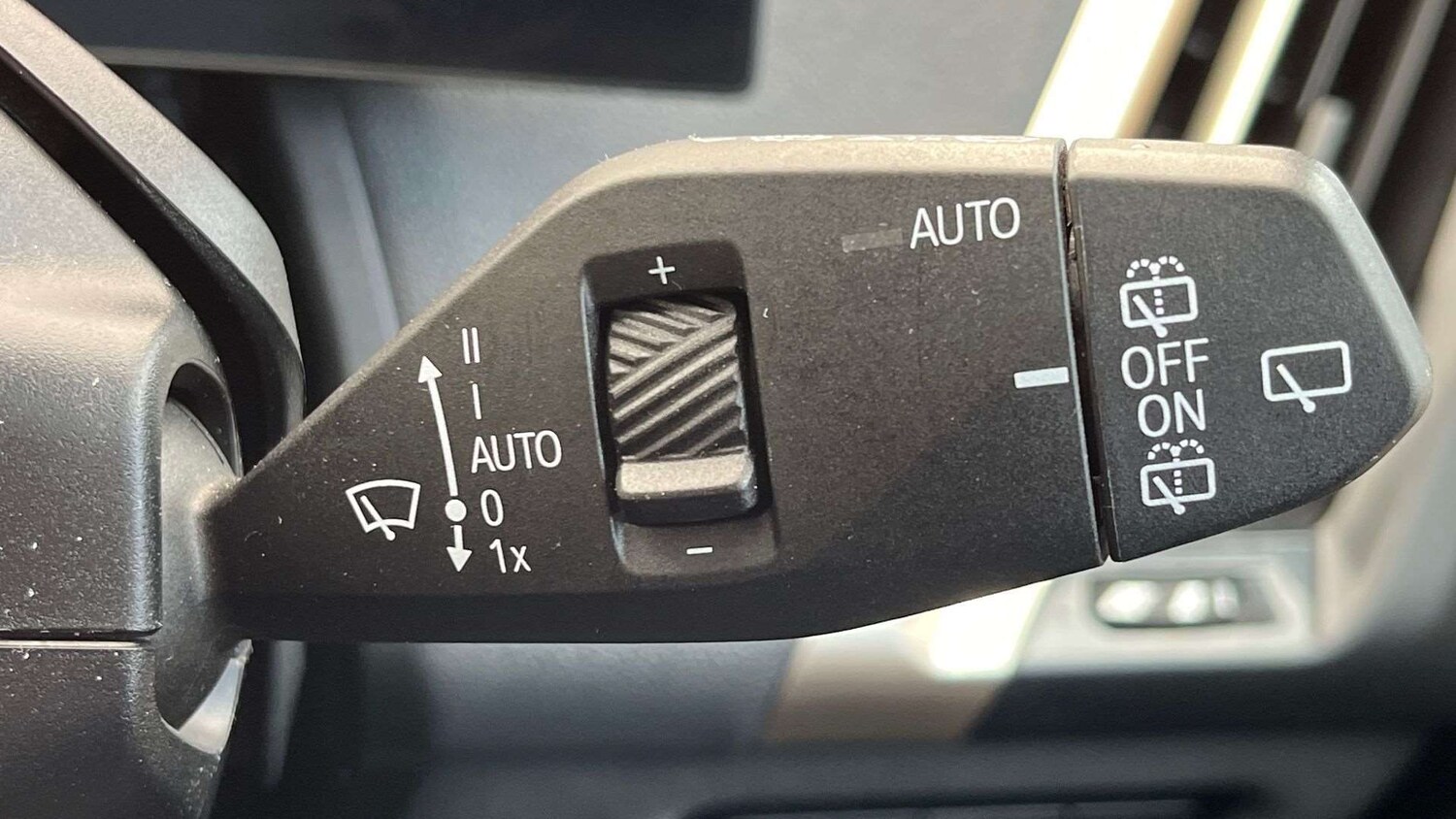 Used BMW iX 2022 for sale - 75930991: Photo 30