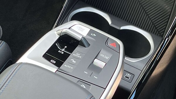 Used BMW iX1 2025 for sale - 75944381: Photo 12