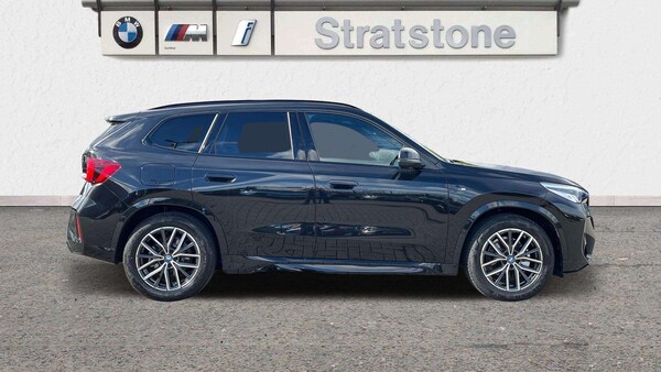 Used BMW iX1 2025 for sale - 75944381: Photo 4