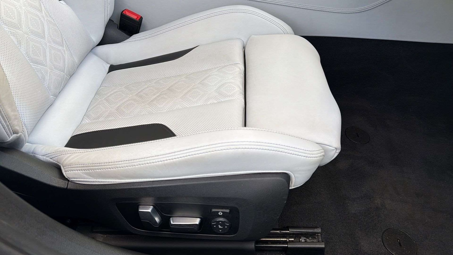 Used BMW M8 2023 for sale - 77601319: Photo 28