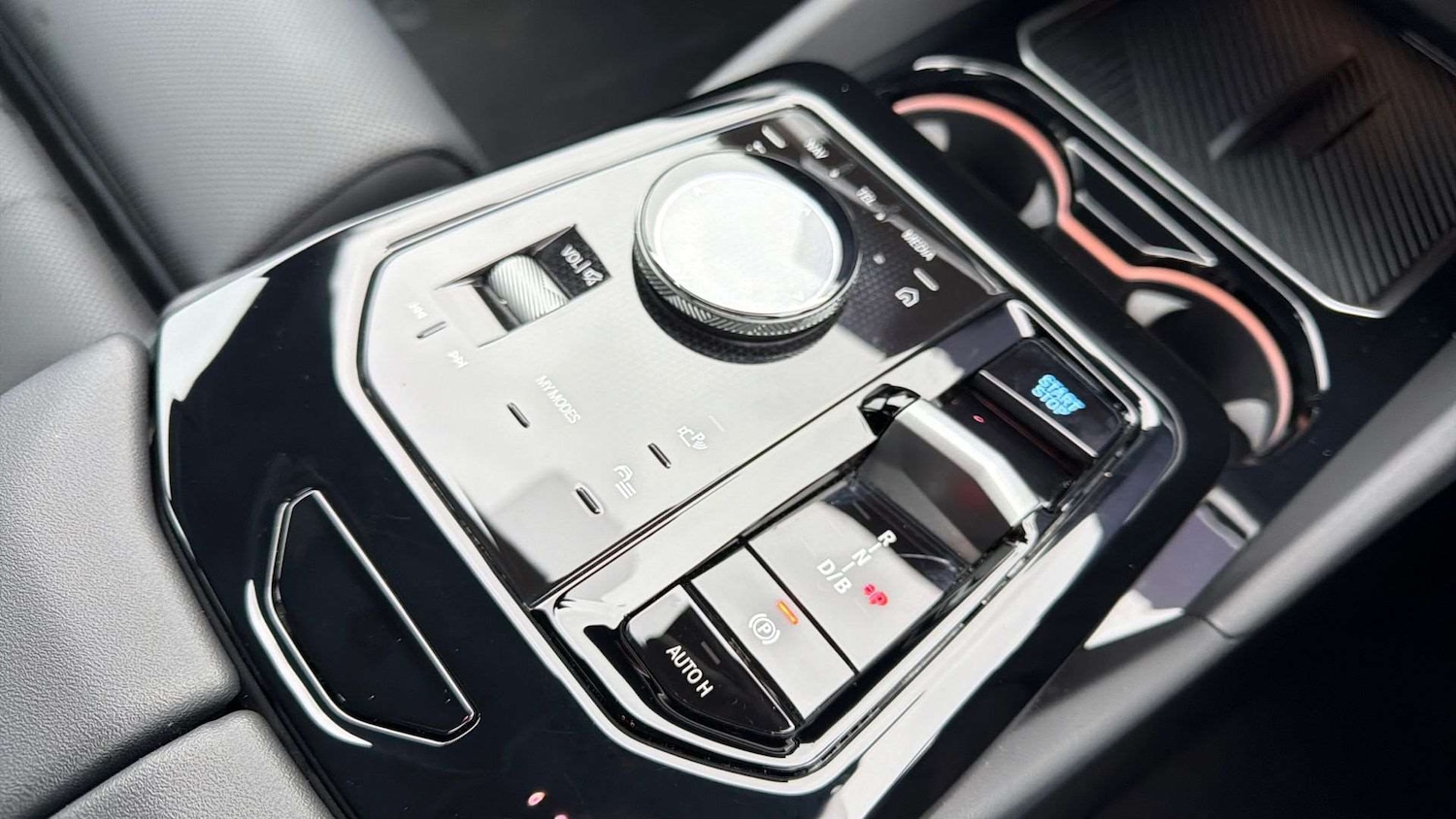 Used BMW i5 2023 for sale - 77270335: Photo 12