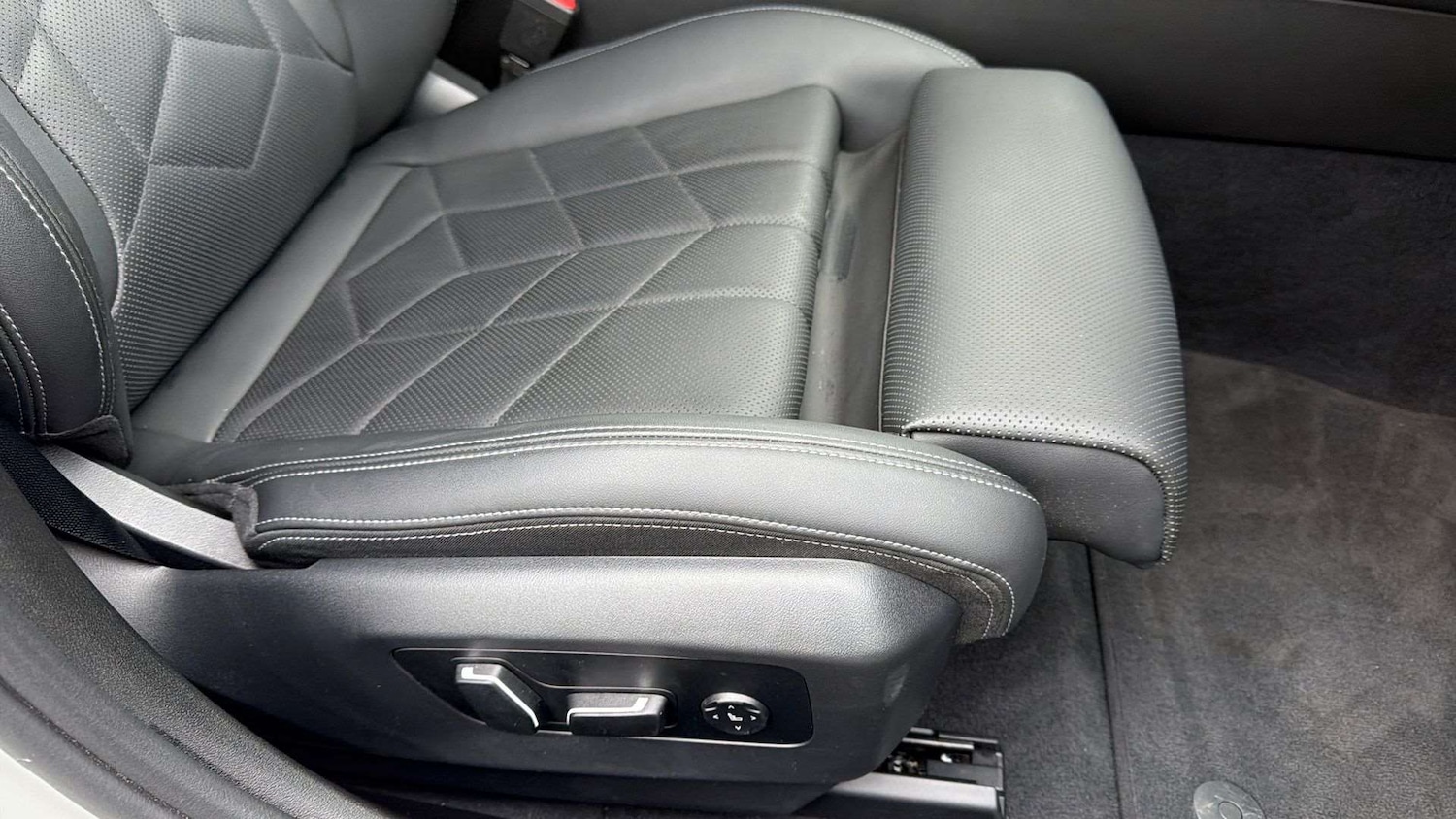 Used BMW i5 2023 for sale - 77270335: Photo 28