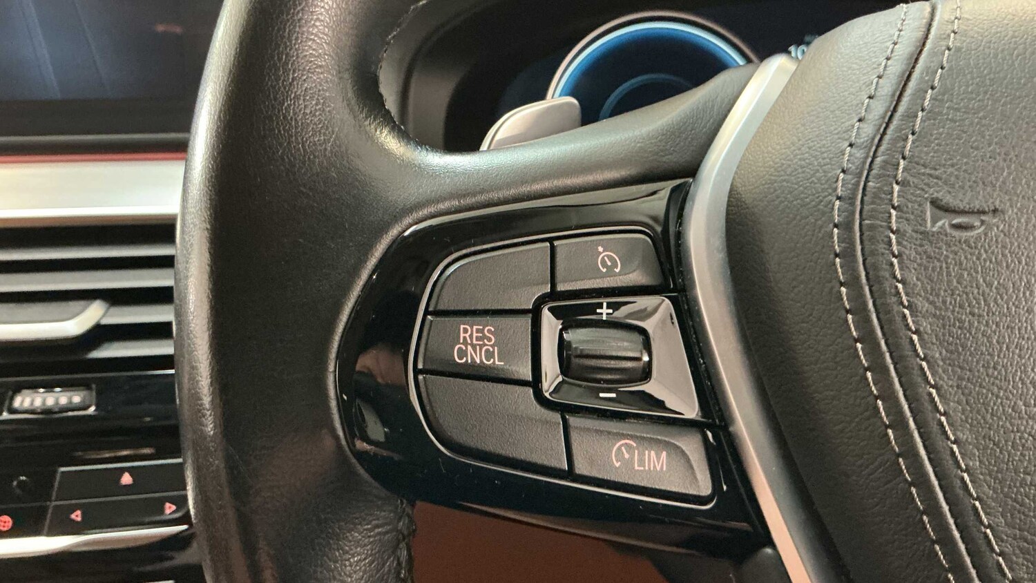 Used BMW 5 Series 2018 for sale - 77786994: Photo 28