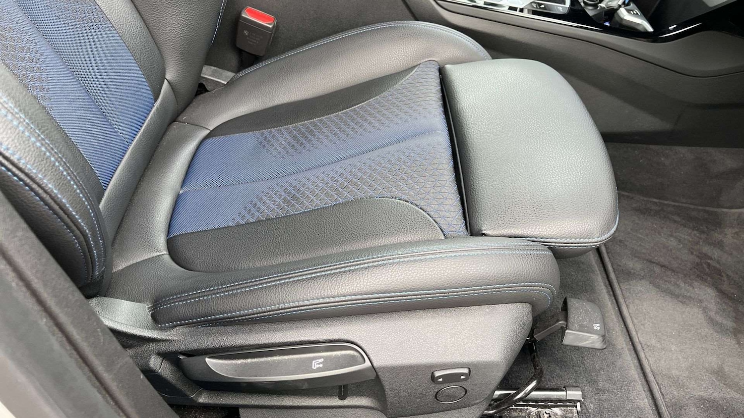 Used BMW 2 Series 2023 for sale - 76205180: Photo 28