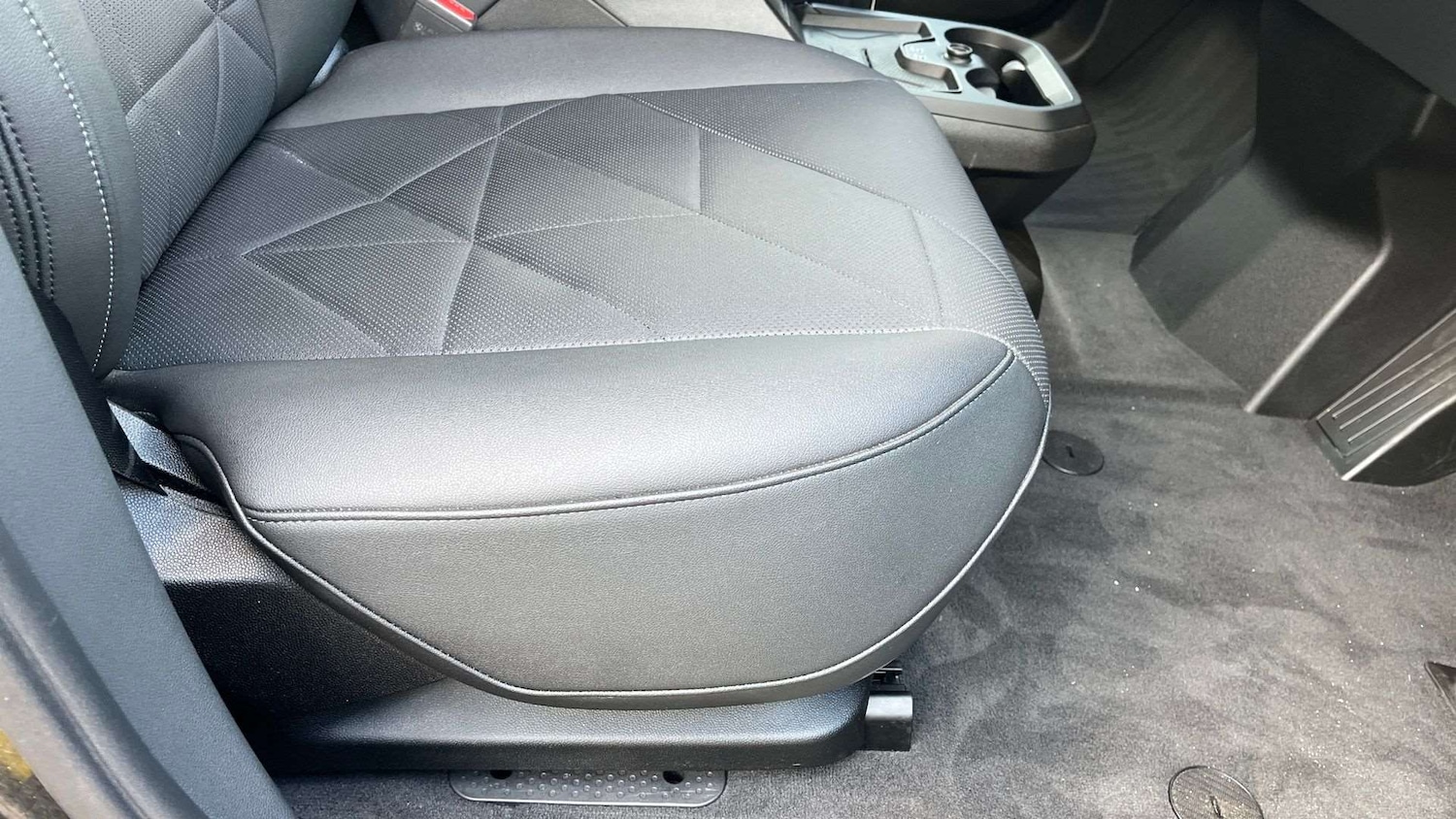 Used BMW iX 2023 for sale - 76576001: Photo 28