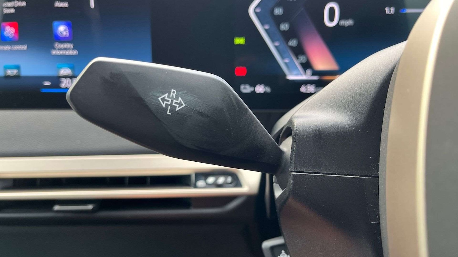 Used BMW iX 2023 for sale - 76576001: Photo 29