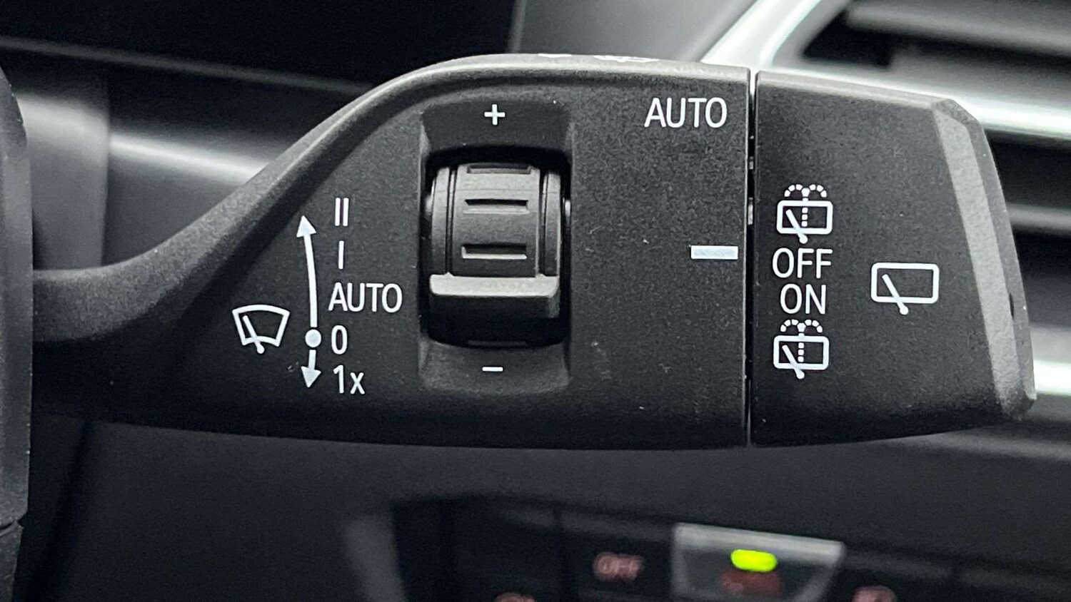 Used BMW 3 Series 2025 for sale - 76774355: Photo 30