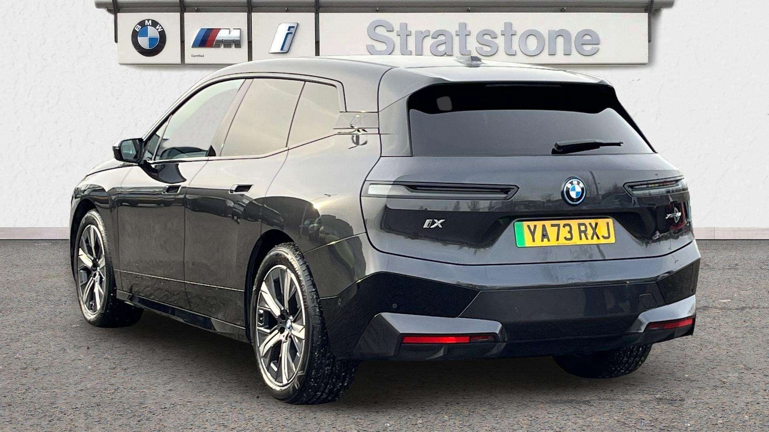 Used BMW iX 2023 for sale - 77194375: Photo 2