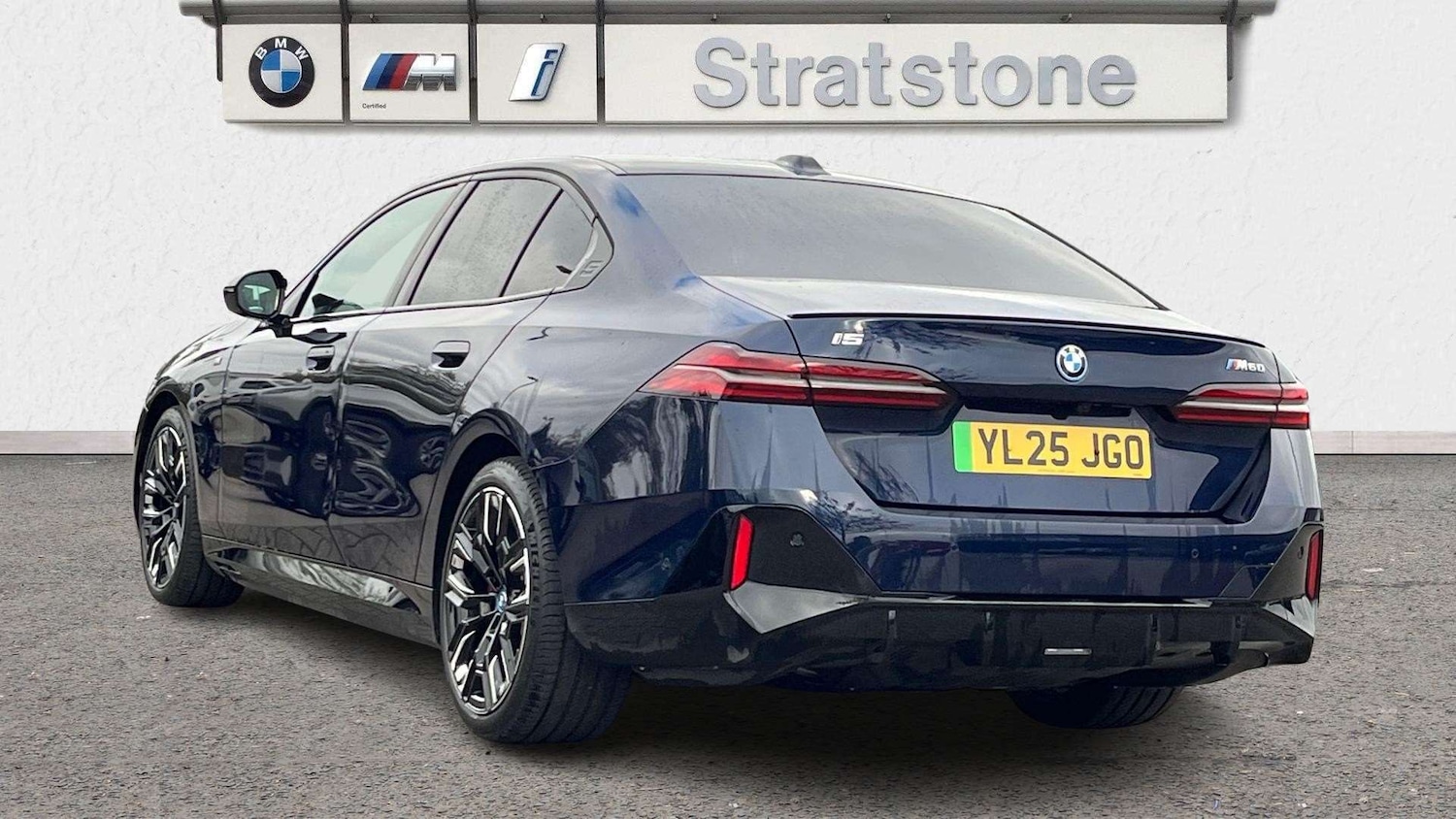 Used BMW i5 2025 for sale - 76156201: Photo 2