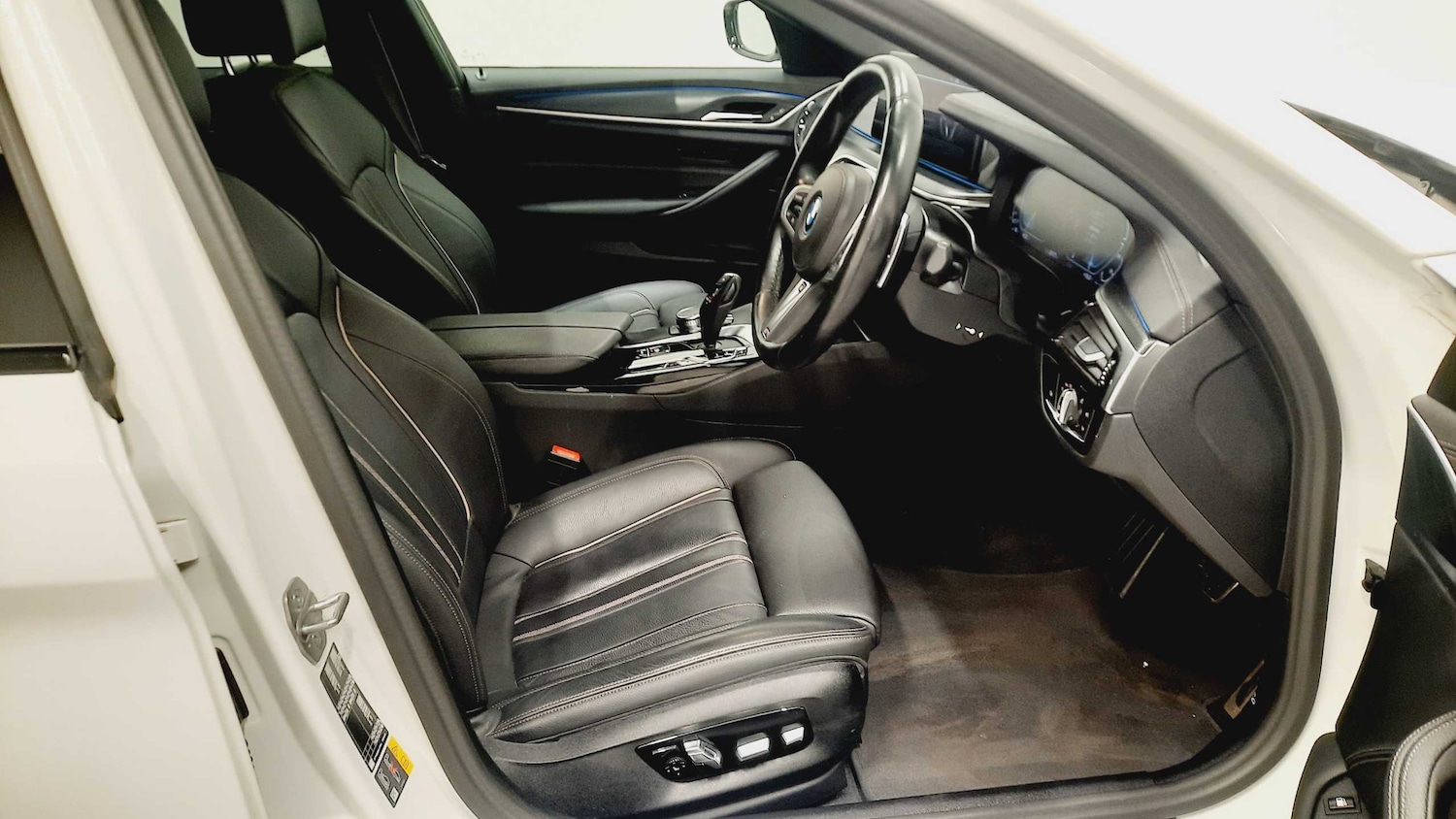 Used BMW 5 Series 2022 for sale - 76191956: Photo 11