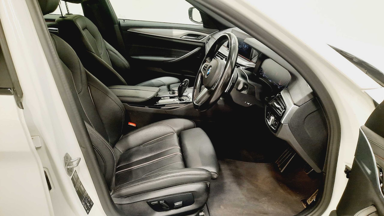 Used BMW 5 Series 2020 for sale - 76192050: Photo 11