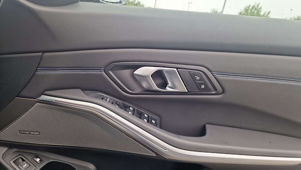 Used BMW 3 Series 2025 for sale - 76218270: Photo 27