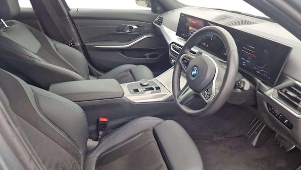 Used BMW 3 Series 2025 for sale - 76218270: Photo 8