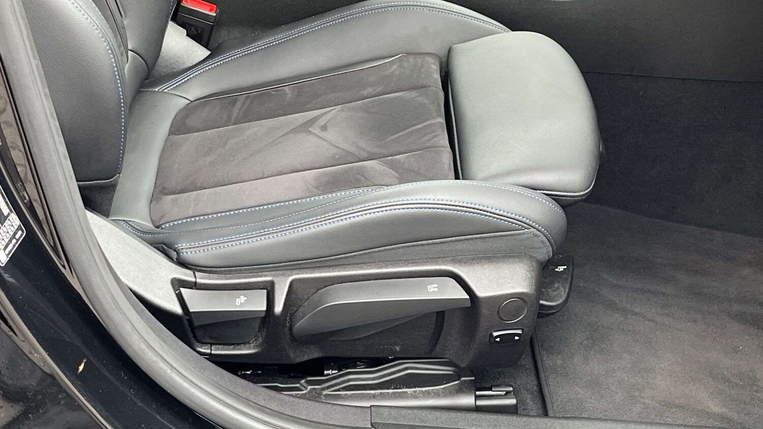 Used BMW 3 Series 2023 for sale - 75931181: Photo 28