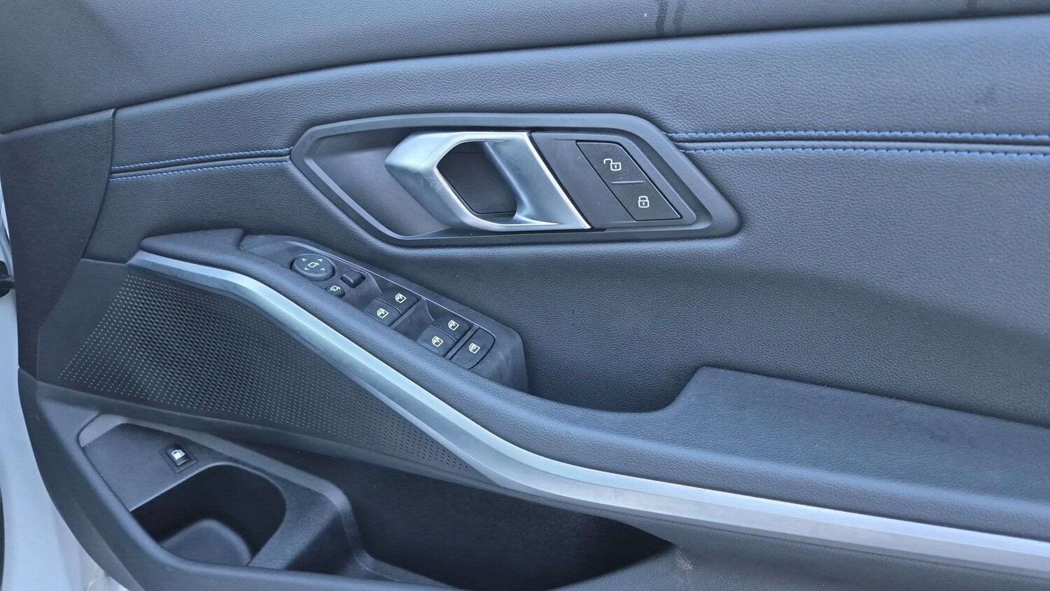 Used BMW 3 Series 2024 for sale - 76978760: Photo 27