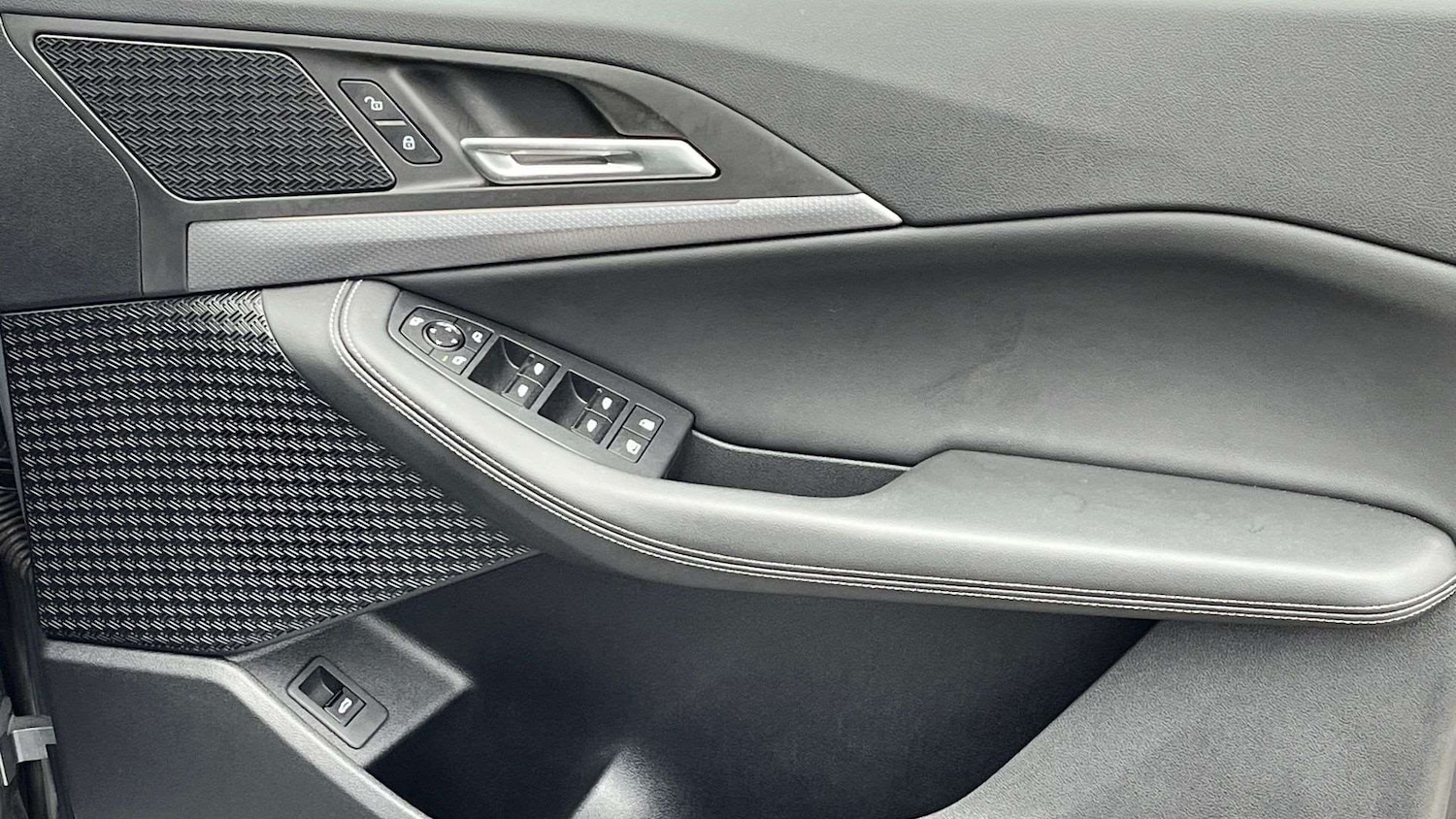 Used BMW 2 Series 2025 for sale - 76459896: Photo 27