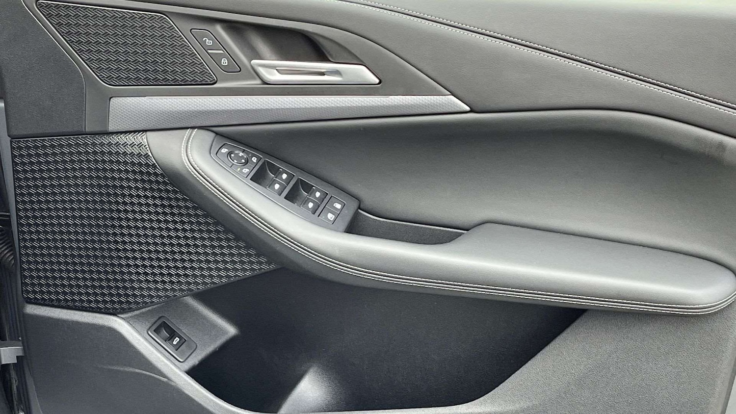 Used BMW 2 Series 2025 for sale - 77661154: Photo 27