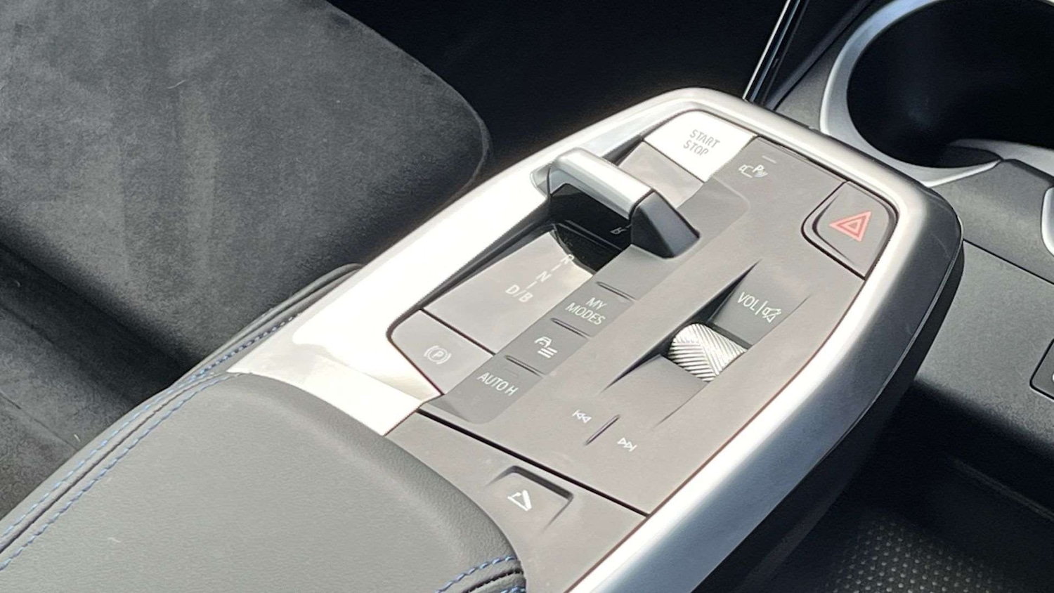 Used BMW iX1 2025 for sale - 76540828: Photo 12