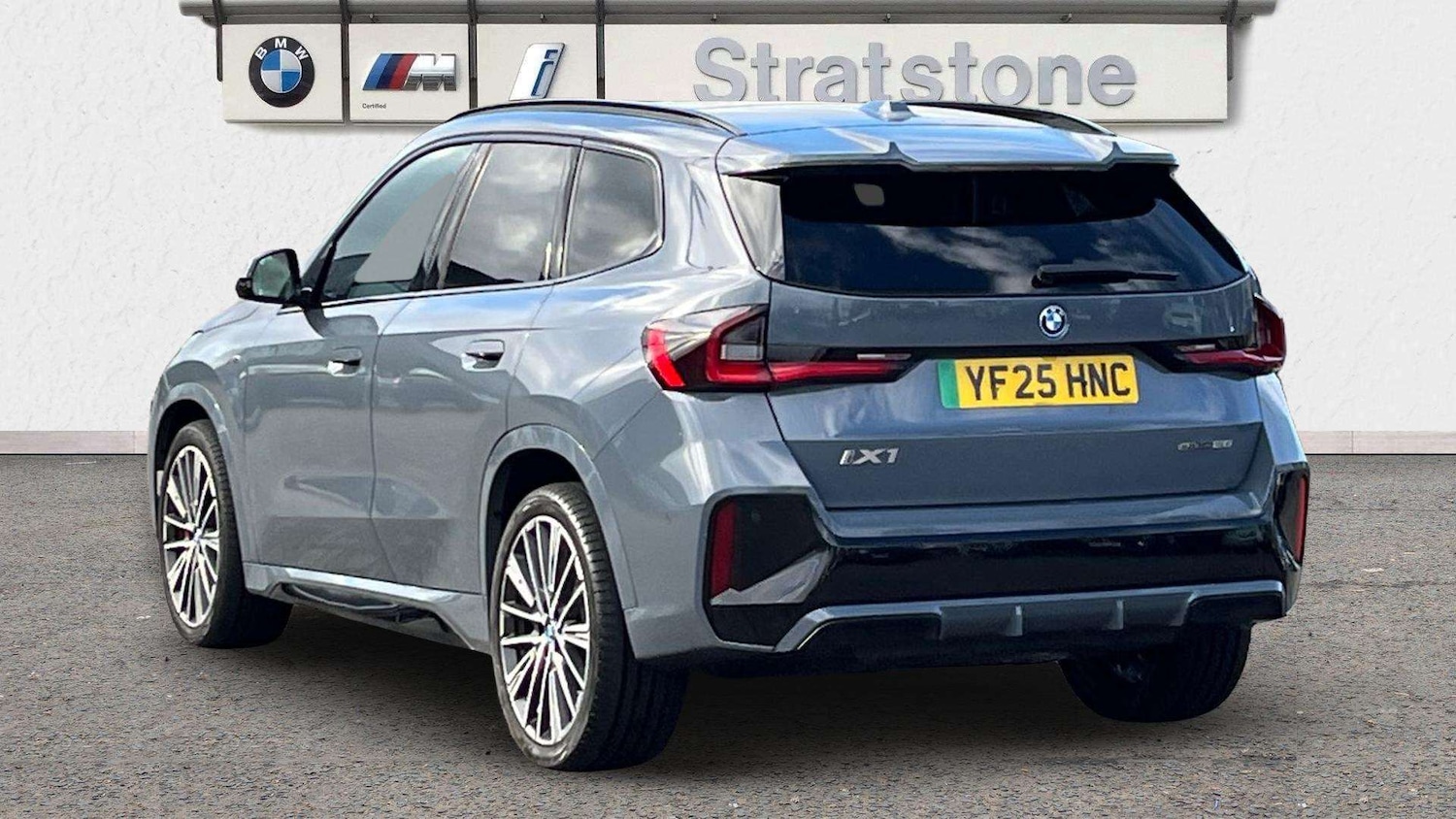 Used BMW iX1 2025 for sale - 76540828: Photo 2