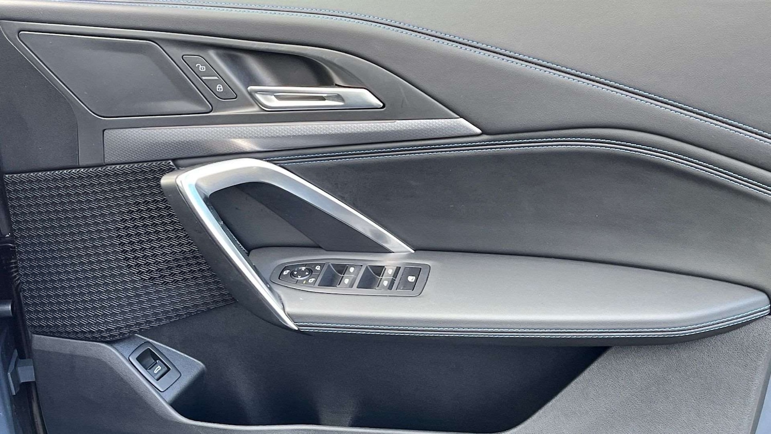 Used BMW iX1 2025 for sale - 76540828: Photo 27